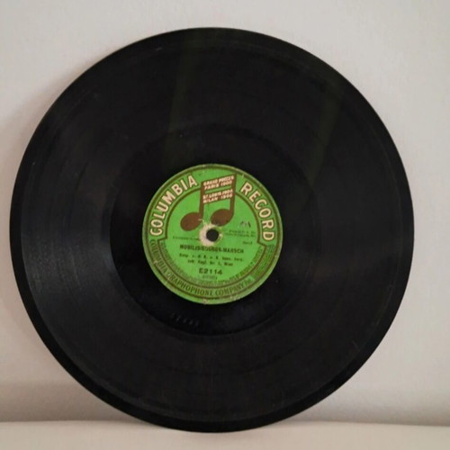 Columbia Graphophone Company 78 RPM Record used, historic 113 years old