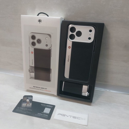 PGYTECH RetroVa Grip Kit for iPhone 17 Pro Max new, graphite black