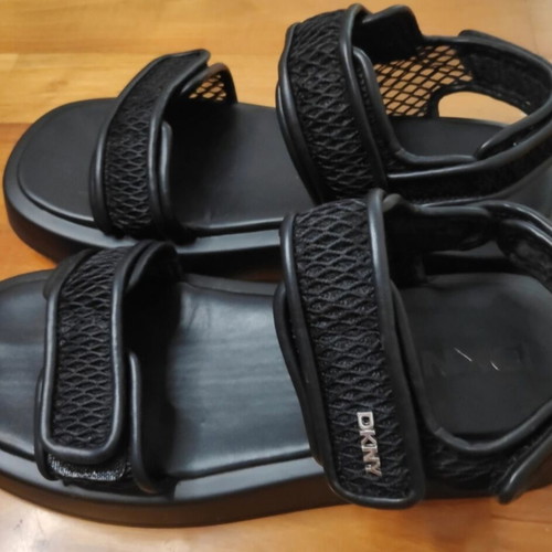 DKNY black platform sandals size 40 like new