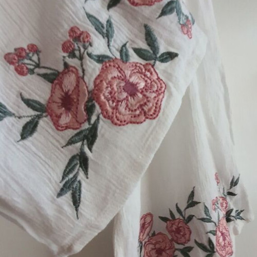 Blouse with embroidery new, short, size S, white