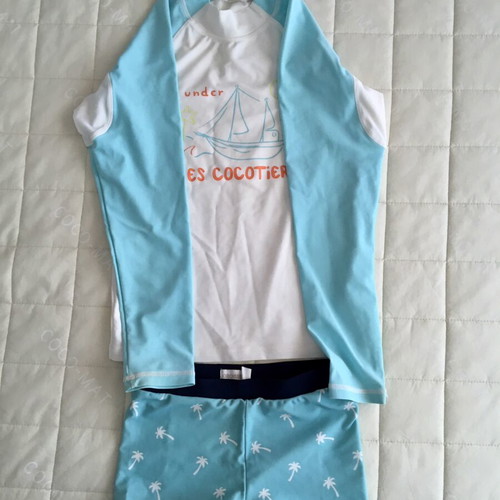 Orchestra boys' swimwear size 8 years, like new, white and turquoise