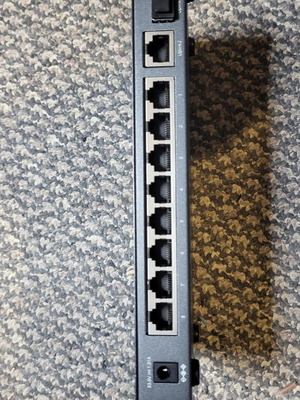 TP-Link TL-SG1210P 10-θυρών Gigabit Switch PoE+ σαν καινούργιο