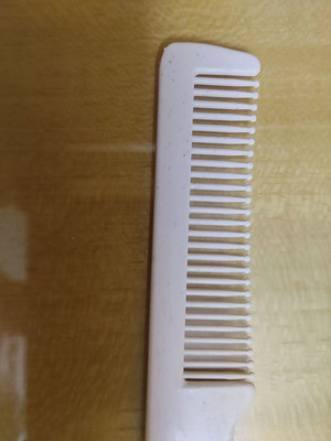 Travel combs new, set of two