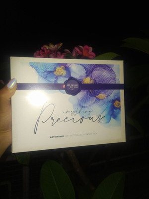Avon Artistique gift set Iris Fetiche 50ml with 2x10ml perfumes new