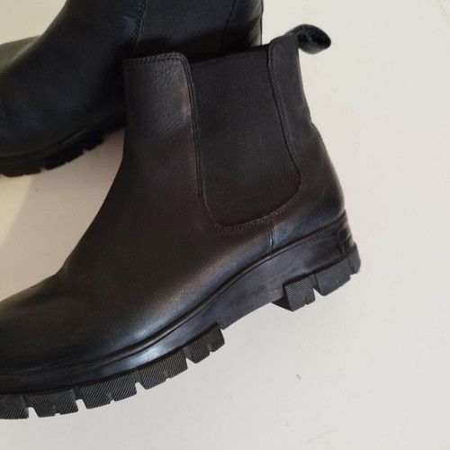 Nak leather Chelsea boots black, like new, size 37