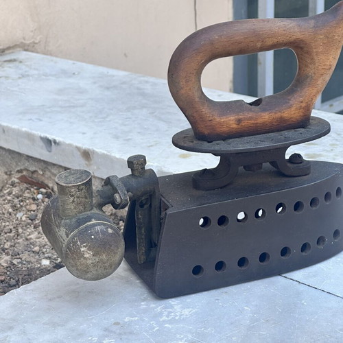 Feldmeyer German Antique Charcoal Iron with Econometer Patent Burner used