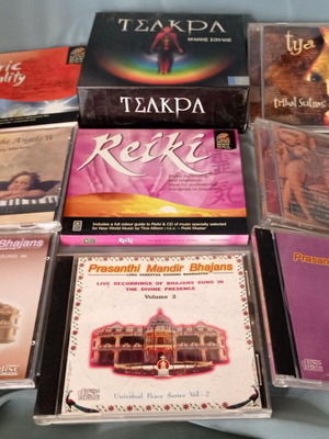 Reiki Chakra Meditation New Age CD box set like new, pack of 12
