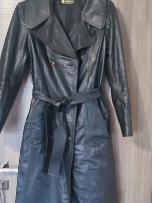 Ioannou leather coat black like new
