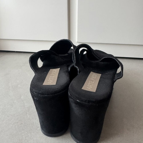Arte Piedi leather suede platform sandals size 36 like new black