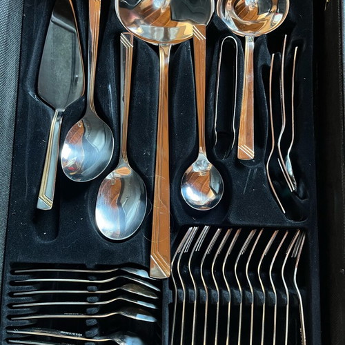 Cutlery set new