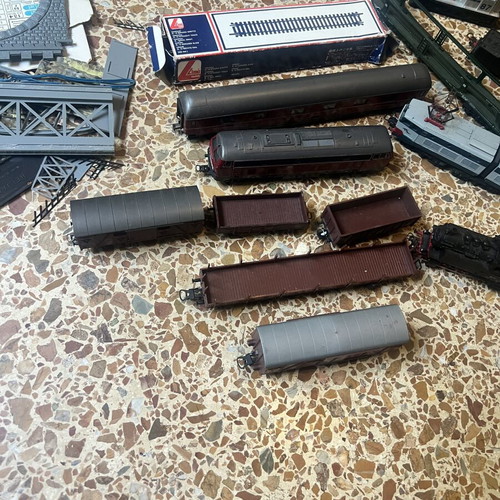 Lima model trains set