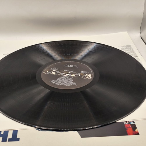 Police Greatest Hits vinyl record near mint, rock