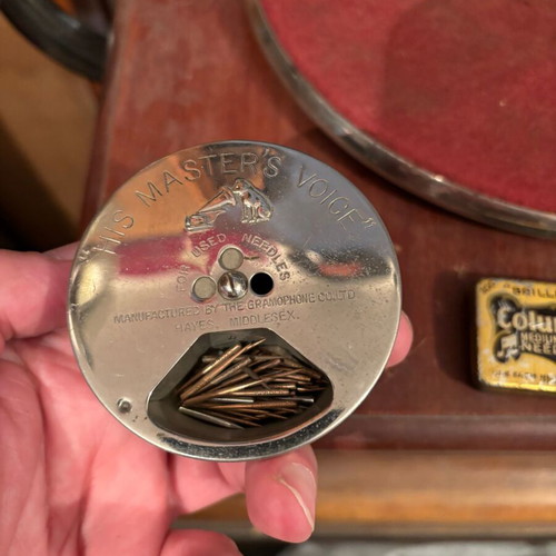 His Master Voice vintage needle box used from 1920s