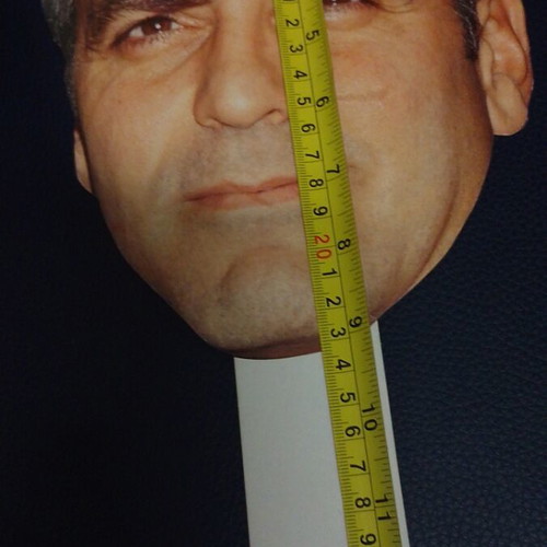 Collectible paper mask George Clooney like new