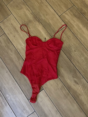 Zara red bodysuit new, size XS