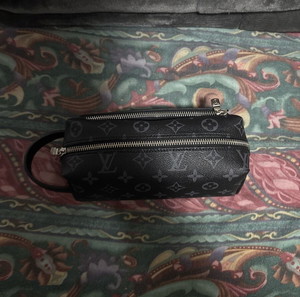 τσαντάκι ανδρικό Louis Vuitton