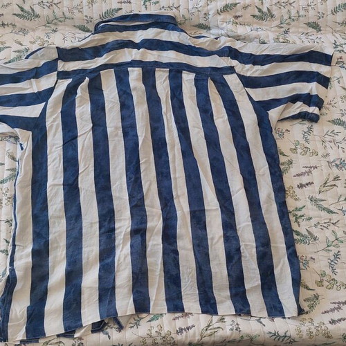 Shirt short-sleeved summer like new, size M, white and blue