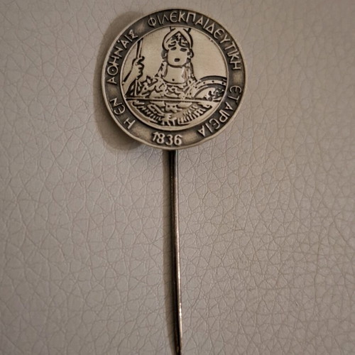Silver pin used collectible