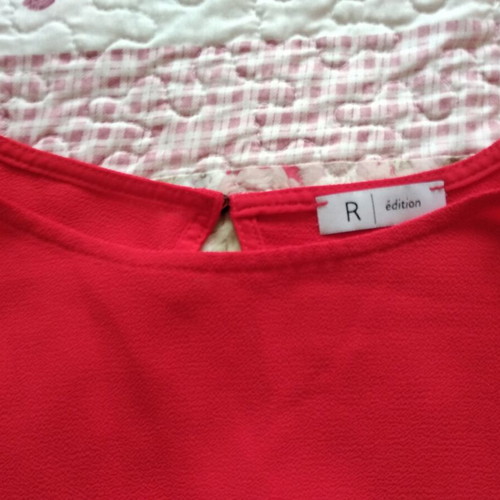Short-sleeve blouse with ruffles used, La Redoute Collections, size XS, red