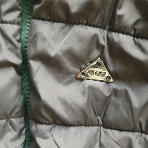 Sleeveless jacket like new reversible, gray and green, for ages 7-8