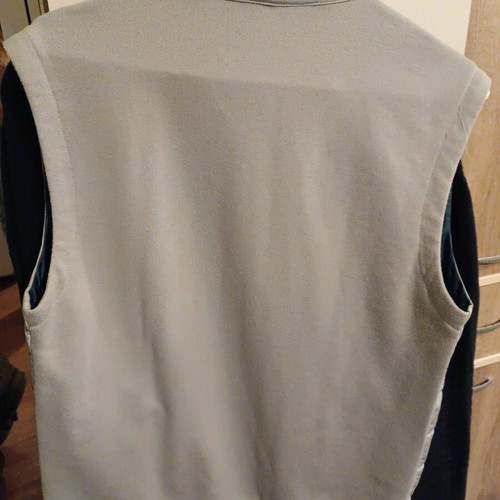 Sleeveless jacket like new, size M