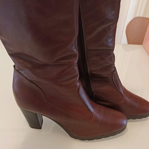 Leather boots size 41 used, brown