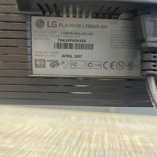 LG Flatron L192WS-SN 19” Monitor like new