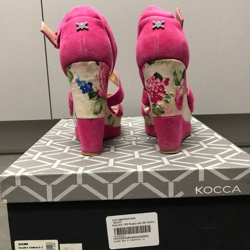 Kocca platforms used, fuchsia suede