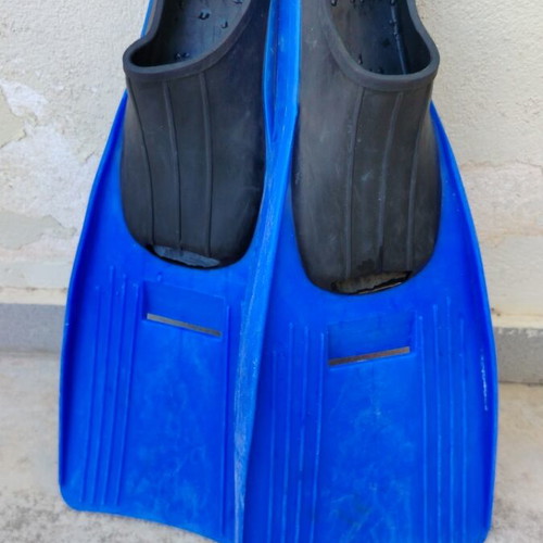 Swim fins used, size 35-37, Intex, torn