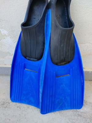 Swim fins used, size 35-37, Intex, torn