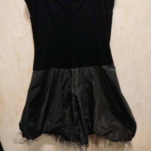 Zic Zac velvet balloon midi dress medium-large like new, black