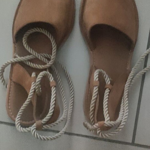 Suede lace up sandals like new, size 38, brown and orange