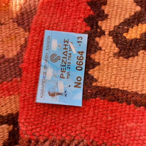 Handmade rug 3.20x2.75 like new