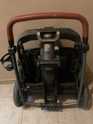 Inglesina Quad stroller used with footmuff and rain cover
