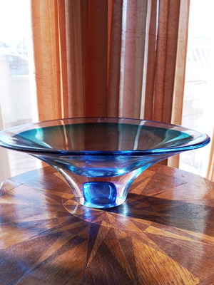 Kosta Boda Vision crystal bowl blue, design Göran Wärff