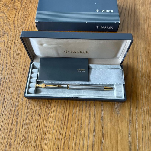 Parker pen new with leaflet and box