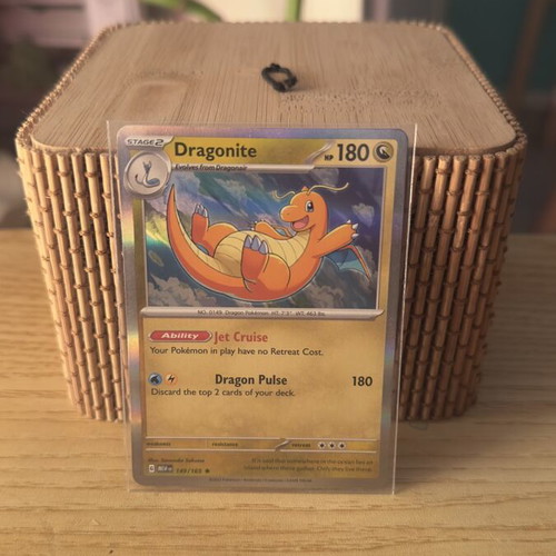 Dragonite Pokemon card in excellent condition