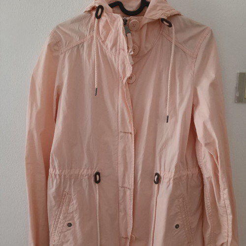 Light pink parka in excellent condition