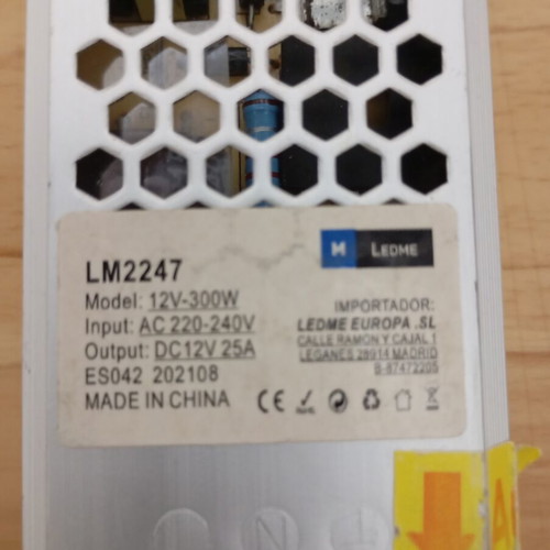 Power supply 12V 25A 300W like new