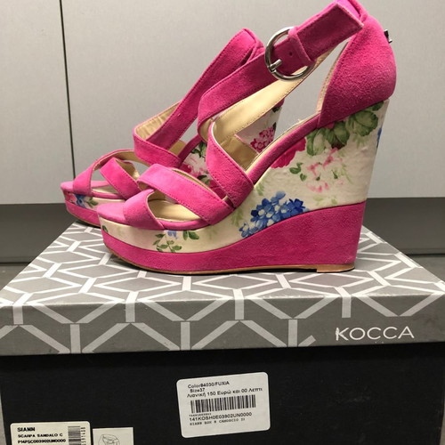 Kocca platforms used, fuchsia suede