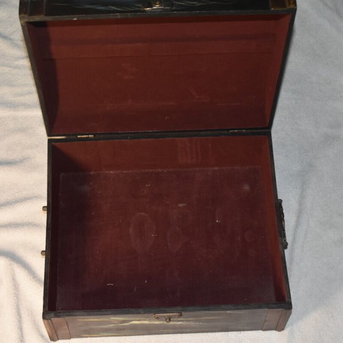 Wooden Storage Box with Nautical Theme vintage style used