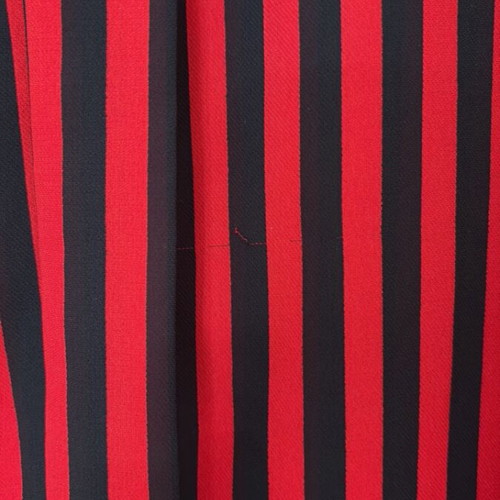 Blouse shirt size M like new, black and red