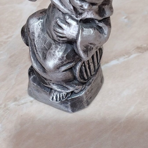 Decorative statuette like new, silver pewter oxidized, 10cm