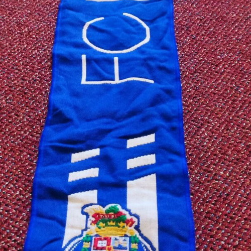 Porto collectible scarf like new, official