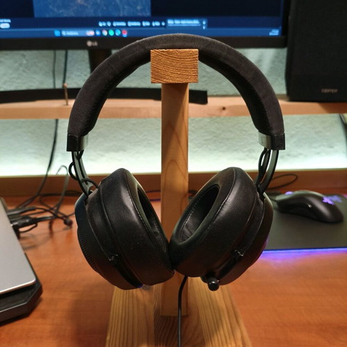 Wooden handmade headset stand like new