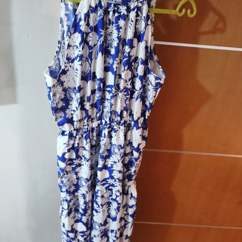 Dress long cool, like new, size S