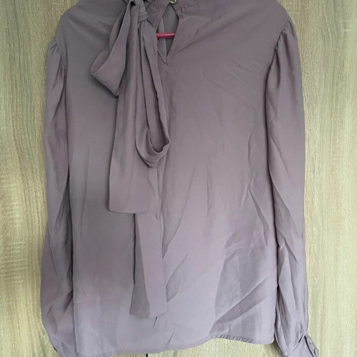 MilkWhite shirt, small, lilac