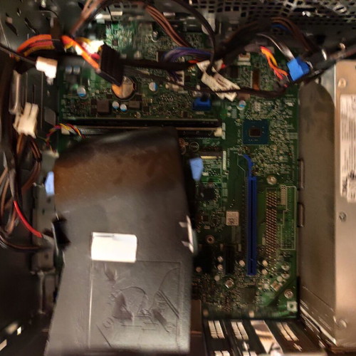 Dell computer like new, light used