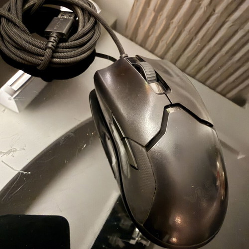 Razer Viper gaming mouse used, ambidextrous design
