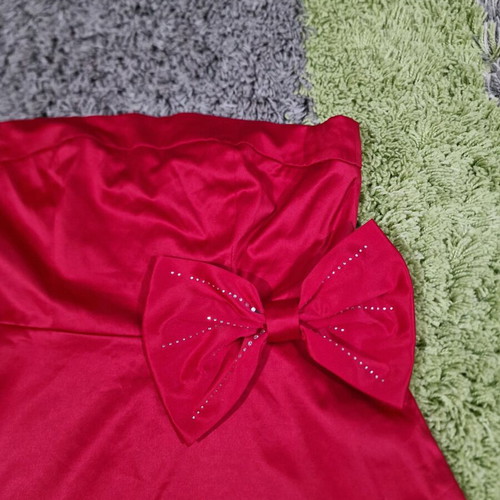 Staples dress red with bow, like new, size M